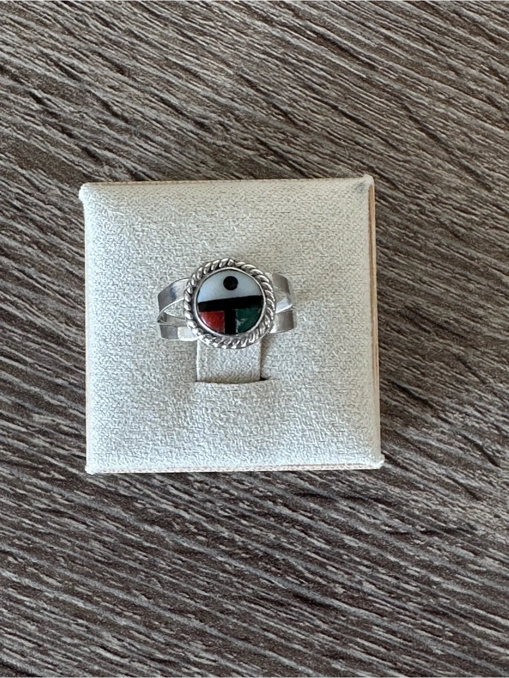 Native American Zuni Inlaid Sunface Sterling Silver Ring size 4.25